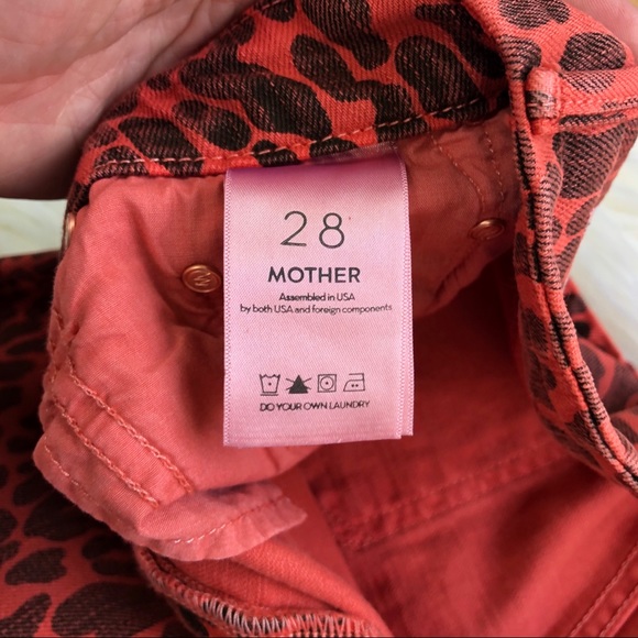 Mother The Looker Ankle Jeans in Animal Attract 28 - Picture 5 of 8